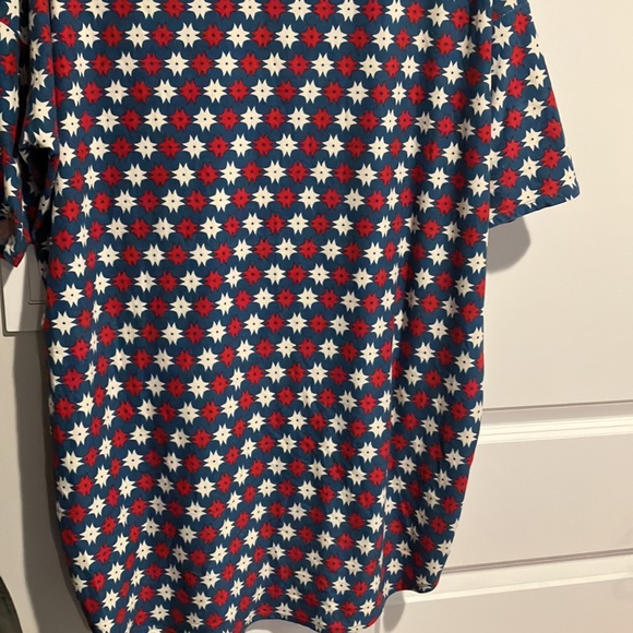 LuLaRoe Pattern Oversized Shirt - Picture 6 of 6